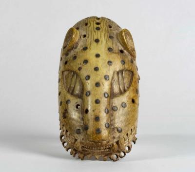 Pendant Mask