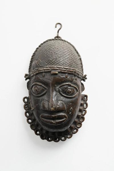 Pendant Mask