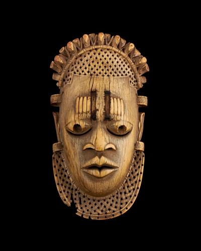 Pendant Mask