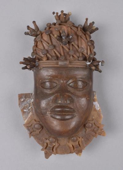 Pendant Mask