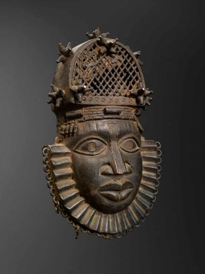 Pendant Mask