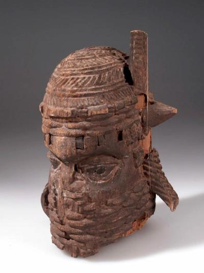 Commemorative Head